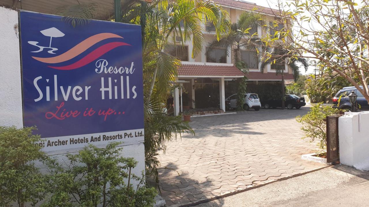 Resort Silver Hills Lonavala Exteriör bild