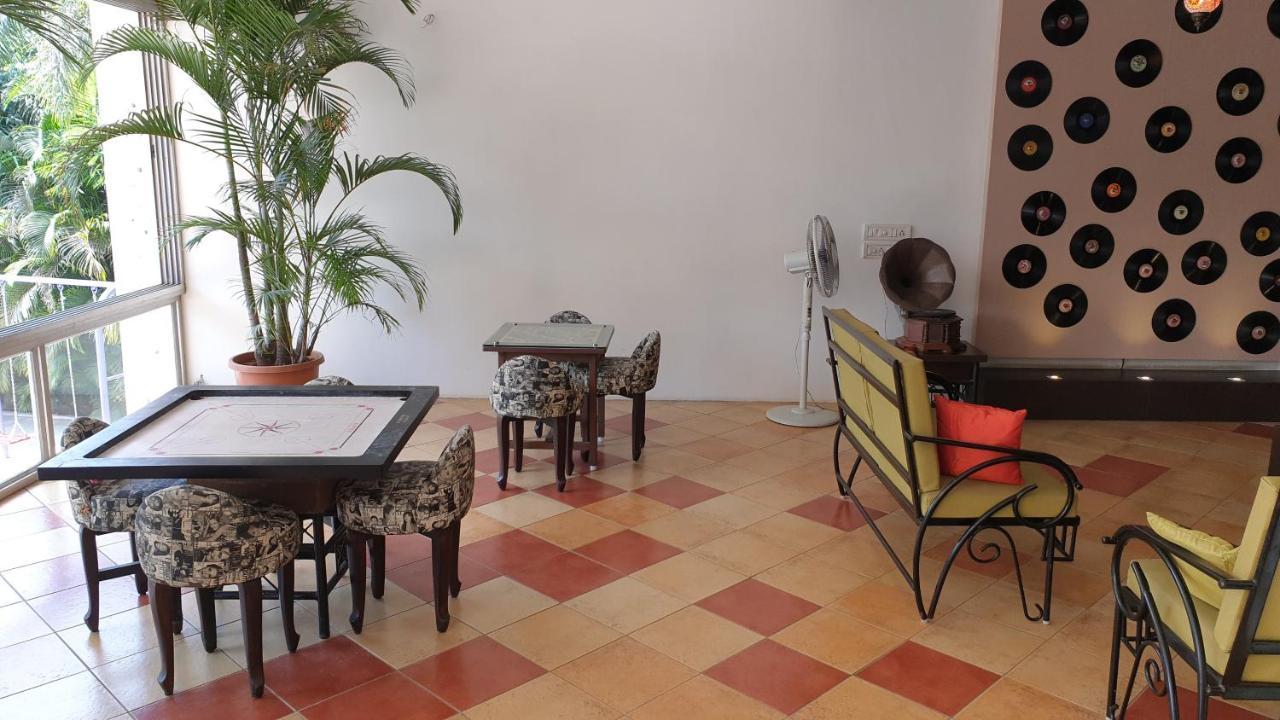 Resort Silver Hills Lonavala Exteriör bild