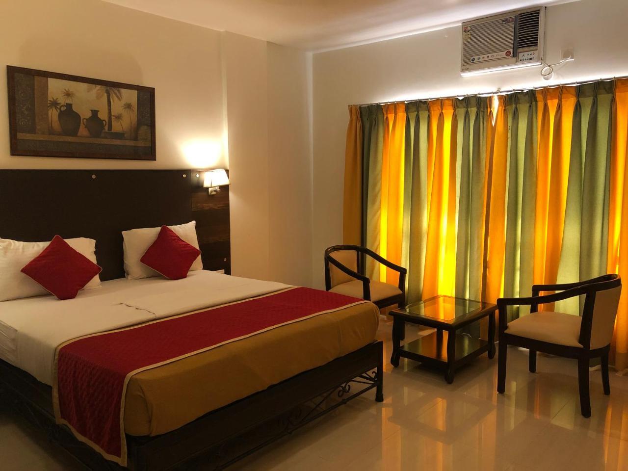 Resort Silver Hills Lonavala Exteriör bild