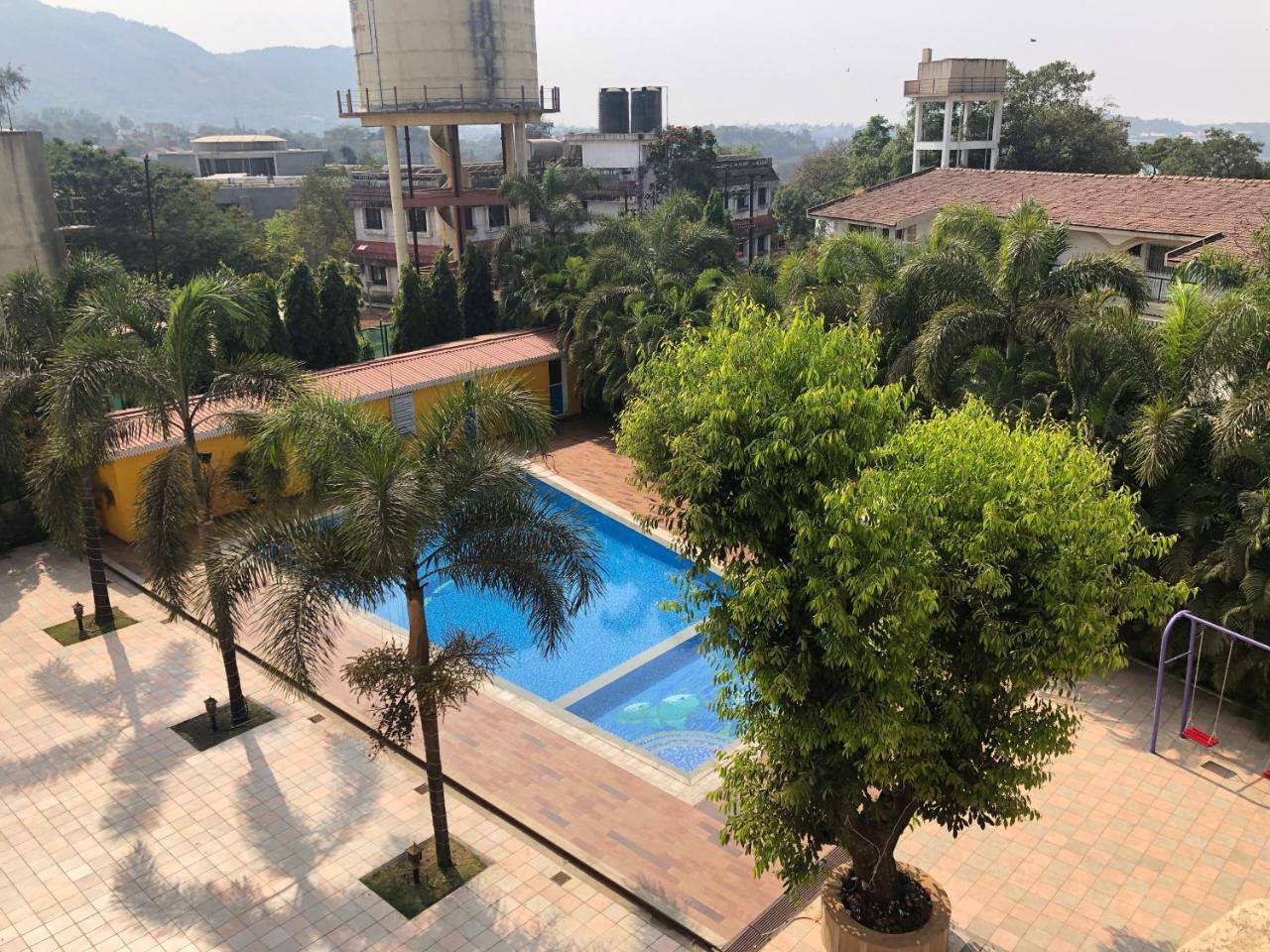 Resort Silver Hills Lonavala Exteriör bild